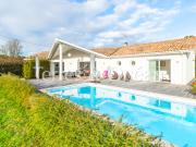 ANGRESSE SARREBRUCK MAISON MODERNE DE PLAIN PIED AVEC PISCIN