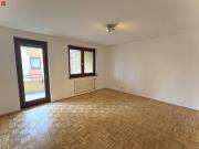 Anleger aufgepasst: Helle Mehrzimmerwohnung mit Balkon!