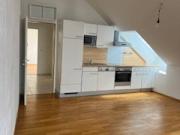 ANLEGERWOHNUNG: Schöne Dachgeschosswohnung, in bester...