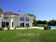 Annecy 74000 Achat / Vente maison 7 pièces t7 piscine