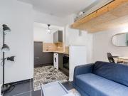 Annonce n° 94663 Grand studio meublé avec terrasse