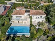 Anthéor villa néoprovençale avec vue panoramique sur la mer