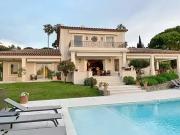 Antibes 06600 Location maison 5 pièces t5 piscine