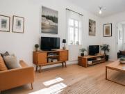 Antibes à 7 minutes en voiture de la plage de Fontonne Ouest