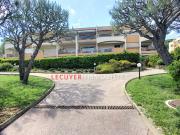 ANTIBES DANS RESIDENCE FERMEE AVEC PISCINE STUDIO EN REZ...