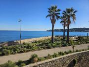 ANTIBES – FRONT DE MER | Appartement de charme avec vue...