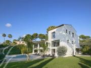 Antibes | Grande villa rénovée avec piscine