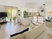 Antibes Hauteurs Appartement 3 pièces traversant