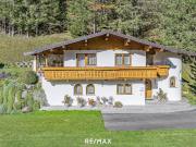 Anwesen in sonniger Panoramalage mit unverbaubarem Bergblick