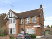 Anyards Road, Cobham, 2 Bedroom Maisonette