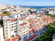 Ap. T0+1 Av. Liberdade nº 52, Albufeira, com piscina no...