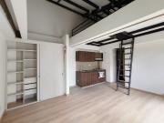 Apartaestudio con Altillo en Arriendo en Centro...