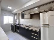 Apartamento 02 dormitórios com sacada, no bairro Humaitá