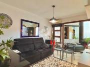 Apartamento 02 dormitórios, reformado, na Cabral