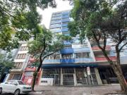 Apartamento 03 dormitórios com box na Duque de Caxias...