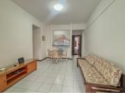 Apartamento 1/4 com Varanda a uma quadra da praia na...