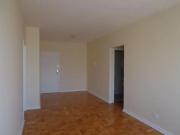 Apartamento 1 Dorms para Alugar 50 m² por R$ 2.200,00