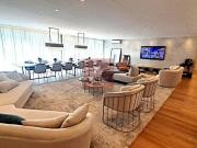 Apartamento 252 m2, 4 suítes, 4 vagas. Abaixo da avaliação