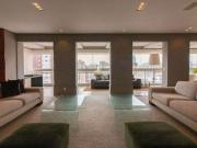 Apartamento 275m2 Reformado e mobiliado com 3 suítes Moema