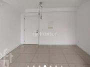 Apartamento, 2 dormitórios, 68.57 m², em Centro