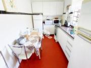 Apartamento 2 dormitórios central, próximo a parada da UFSM