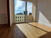 Apartamento 2 quartos, 76 m2, Centro de Curitiba. Andar alto
