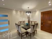 Apartamento, 3 dormitórios, 124 m², em Centro