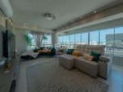 Apartamento, 3 dormitórios, 135.56 m², em Centro