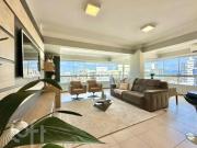 Apartamento, 3 dormitórios, 155.7 m², em Centro