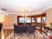 Apartamento, 3 dormitórios, 201.71 m², em Centro