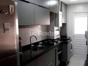 Apartamento, 3 dormitórios, 67 m², em Centro