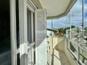 Apartamento 3 dormitórios de frente no centro de Canela