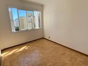 Apartamento 3 dormitórios wc auxiliar. Cód. RP389992