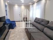 Apartamento 3 Dorms para Alugar 80 m² por R$ 3.800,00