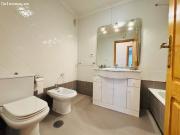 Apartamento 4 dormitorios en primera línea de playa en...