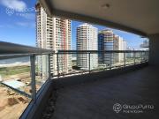 Apartamento 4 dormitorios frente al mar Look brava