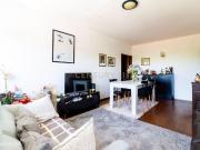 Apartamento, 77 m, Alcobaa e Vestiaria