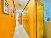 Apartamento a 100 metros de la playa en el centro de La...