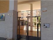 Apartamento a 250 m de la playa con piscina, parking y...