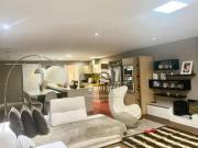 Apartamento com 3 dormitórios à venda, 136 m² por R$...