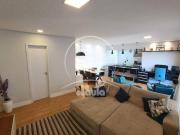 Apartamento a venda 3 Dormitórios com 2 Vagas em Baeta...