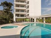 Apartamento à Venda Campo Comprido, Curitiba com 4...