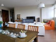 Apartamento à Venda com 170m² 3 Quartos sendo 1 Suíte, 2...
