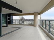 Apartamento à Venda de 195 m² 4 dormitórios sendo 2...