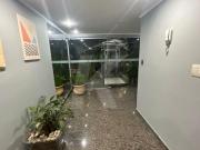 Apartamento à venda com 70 m2 com 2 dormitórios e 2...