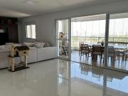 Apartamento á venda em Alphaville com 158 m2 3 suítes e...
