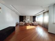 Apartamento à venda em Batel