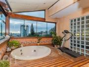 Apartamento à venda em Cristo Redentor com 126 m², 2...