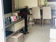 Apartamento à venda em Icaraí, reformado e semi...