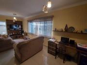 Apartamento à venda em Jardim Sao Joao com 199 m², 4...